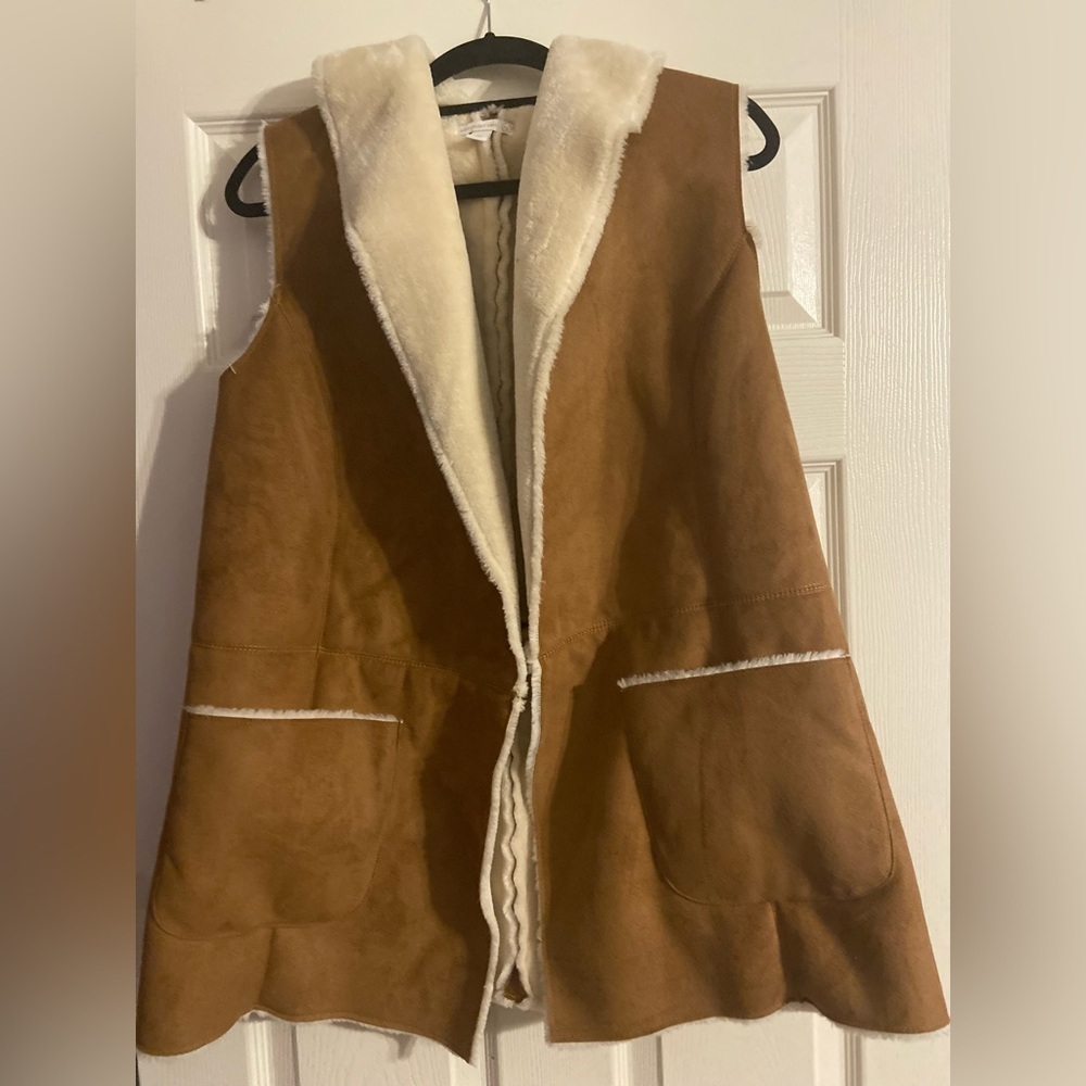 Westport 1962 brown/cream pocketed faux suede fur vest